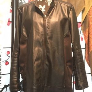 RD Style jacket, size 2x, excellent condition.